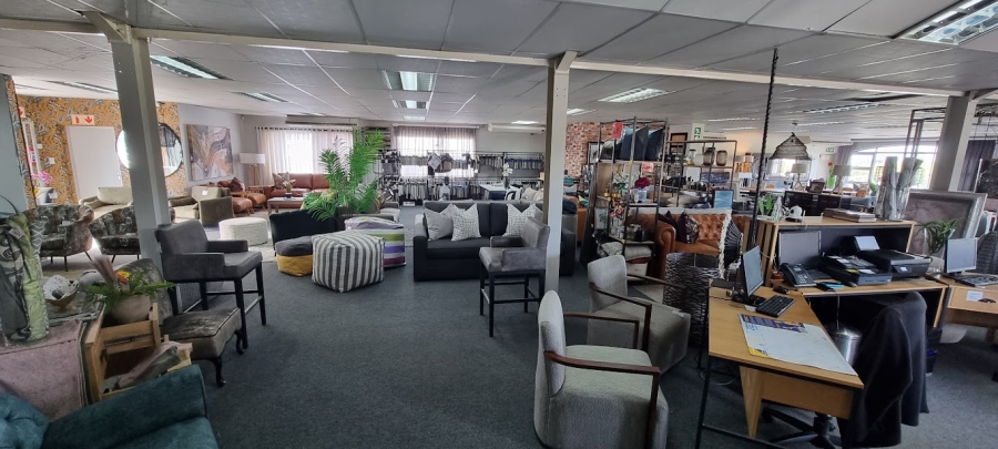 To Let commercial Property for Rent in Oakdale Western Cape